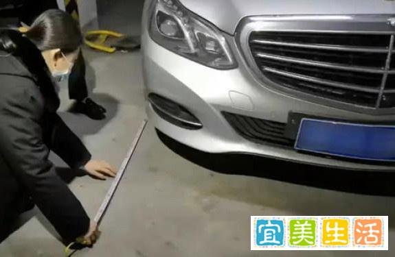业主买车位停2辆车被物业制止 这是咋情况？