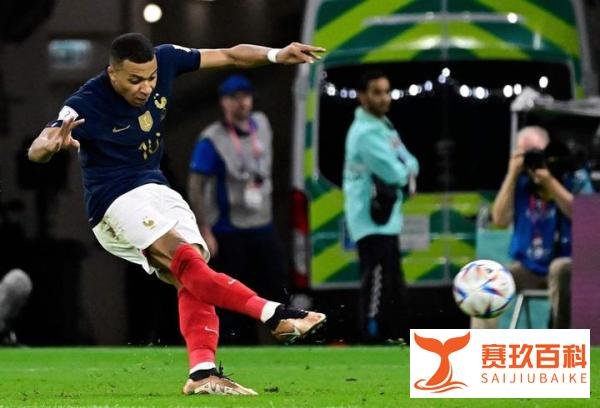 超C罗平梅西 23岁世界第1！姆巴佩赛后一举动暖心 波兰主帅被打服