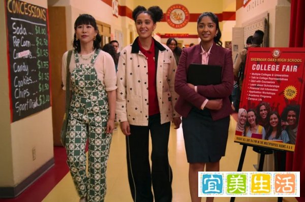 连剧名都敢开车的Netflix青春校园剧，尺度不减呀！