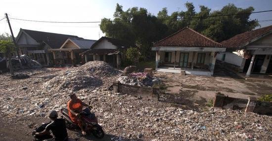 印尼将洋垃圾退回到美国，并宣称绝不做另一个世界垃圾桶，强势大国美国对此如何回应呢