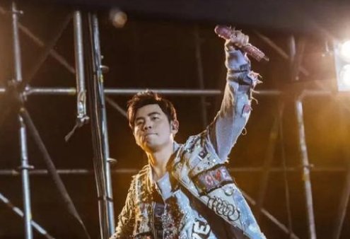 周杰伦谢谢大家重看自己的演唱会，这场演唱会的收视率如何？