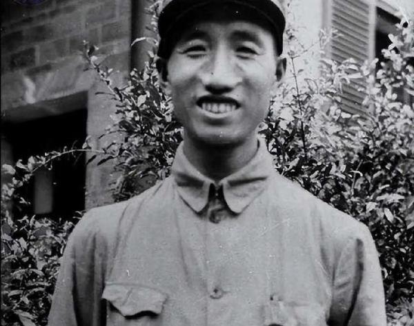 1952年，周希汉调回北京，独特用餐标准惊呆了勤务兵丁宝林