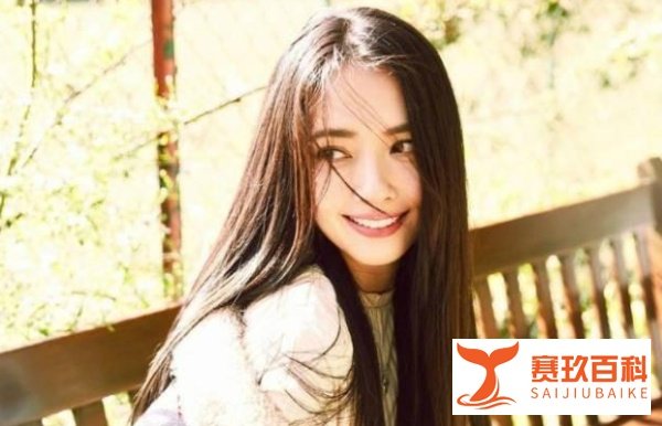 郭碧婷复出后首亮相，婴儿肥嘟嘟的很漂亮，老公与婆婆的爱