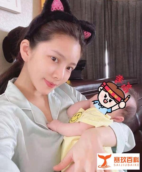 杜淳老婆:结交颖儿谢碧婷因人美心善,晒名媛合影自己却各种乱入