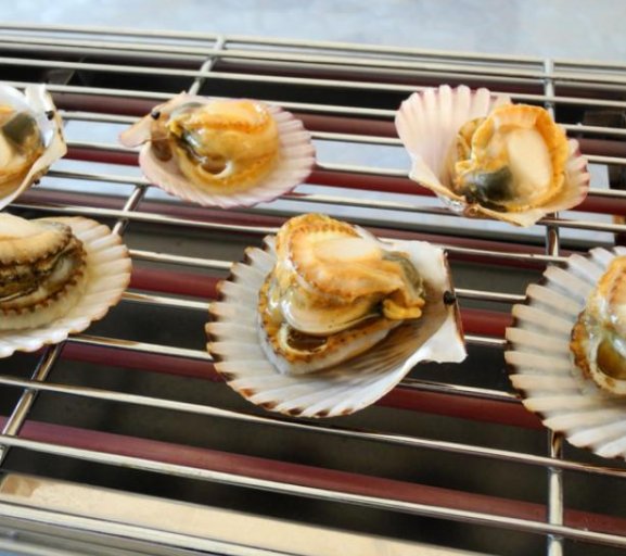 制作原味烤扇贝时,烤出来的汤汁是可以喝的吗?