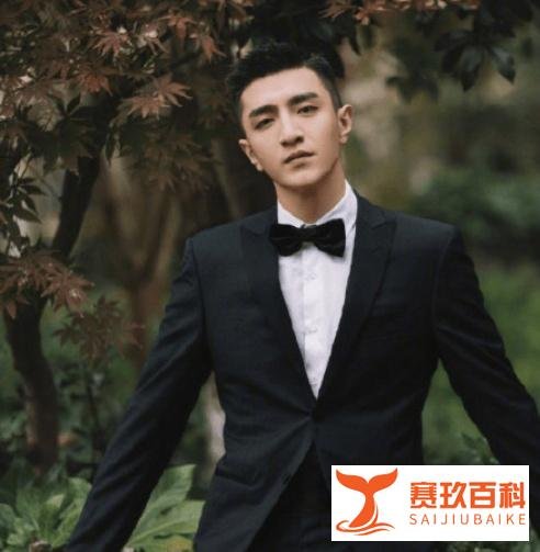 金瀚张芷溪悄悄官宣分手，评论区却一片欢呼，粉丝：皆大欢喜！