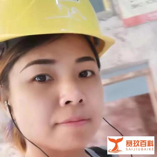 太励志！香港工地女工日赚2千，4年还清170万外债！