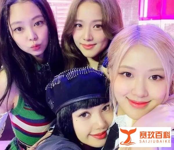 Lisa续约！「BLACKPINK」全员将和「YG」继续合作。