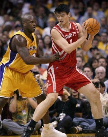 姚明无缘入选NBA75大球星,他为何会落选?