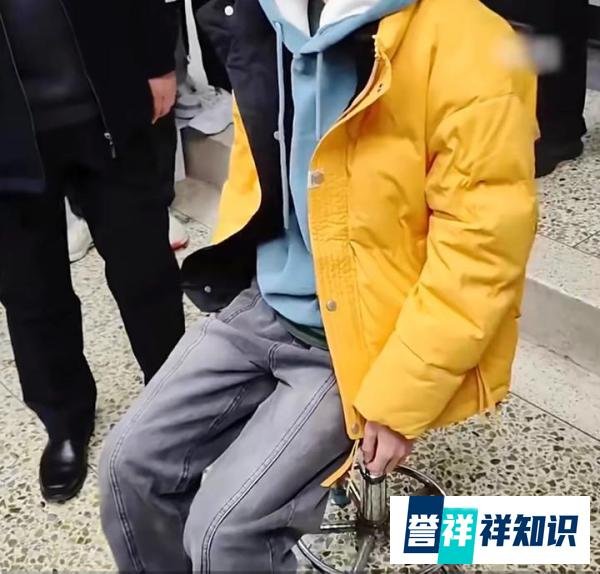 当事学生回应被心理学老师催眠：觉得只有几斤重，没意识到被催眠