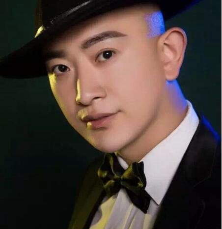 著名反串演员王帅荣获第十五届中国公益形象大使