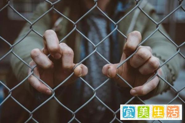 上饶校园惨案：偏执的家长，有剧毒