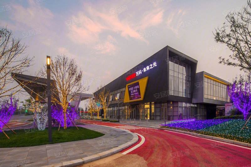 万科董事长自曝订机票不买头等舱，此举的原因是什么？