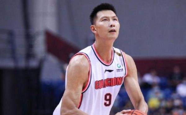 “荔枝佬”易建联“大鸟”沈梓捷，这些CBA外号你知道哪来的吗？