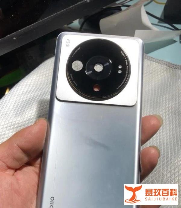 小米12S Ultra工程机曝光：原来还有两款配色啊！