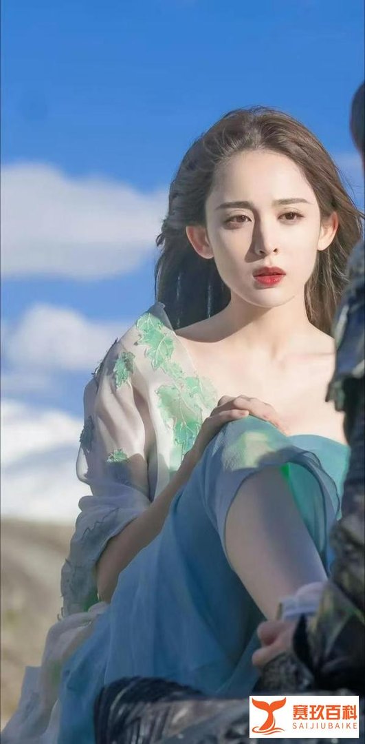 娜扎“手滑”把杨幂编辑掉？这波操作太有料啦