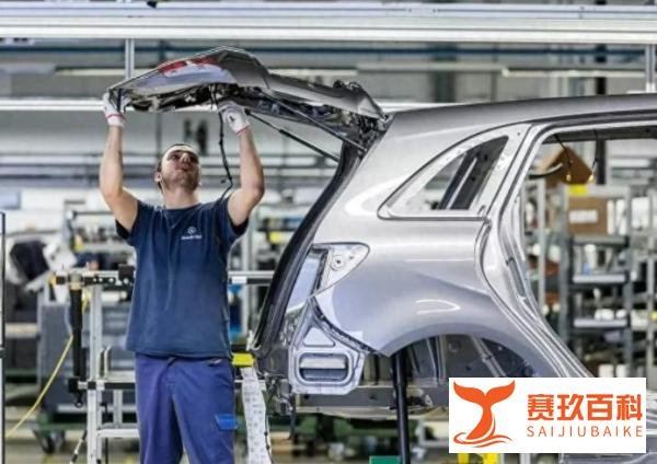 两大工厂相继停产，北京奔驰这是怎么了？