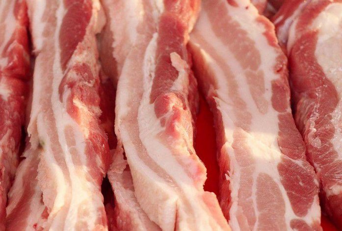 猪肉价格连续22周回落，养殖企业如何应对变局？