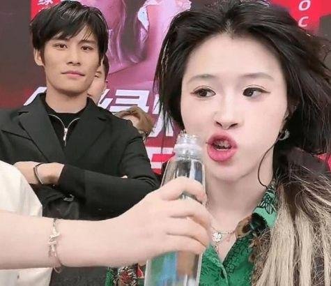 小杨哥方反击被指低俗，换头像公开力挺红绿灯的黄，网友呼吁封杀