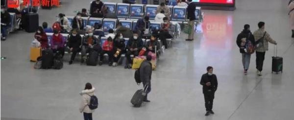 打工人的春运破防瞬间 这是咋情况？