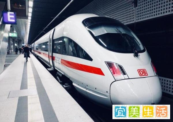 “五一”火车票抢购难度堪比春运？火车票为啥这么难买？