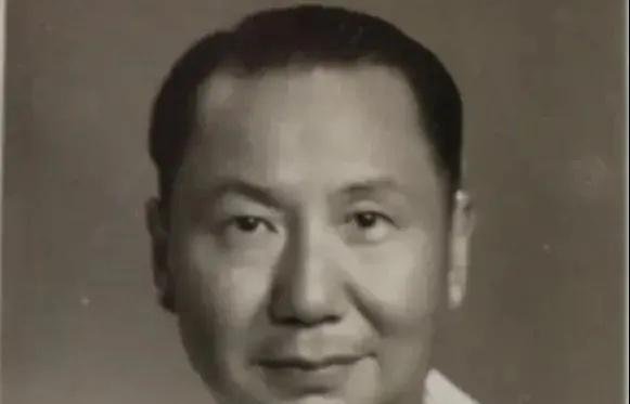 左宗棠曾孙想回上海,写信给市委,请求分一套房,却被任副市长的女儿拒绝