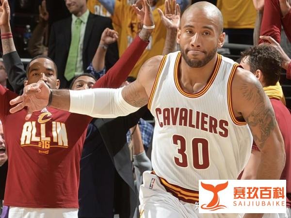 邓台·琼斯，隔扣姚明的板凳暴徒