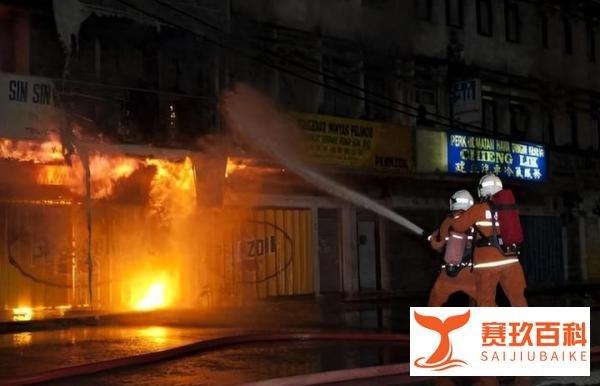 闹大了！南阳失火原因疑曝光，学校负责人已被控制，爆更多内幕