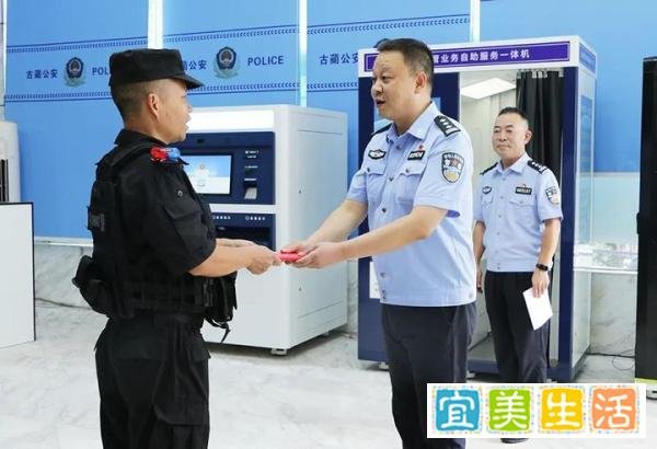 洪水中托举，个人一等奖！