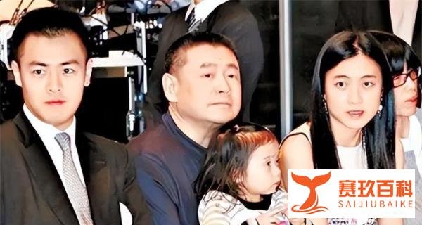刘銮雄突然召开记者会，回应投资恒大亏损等传闻