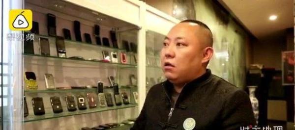 厉害了！云南38岁男子花200万收藏上万部手机，未来将进行展示