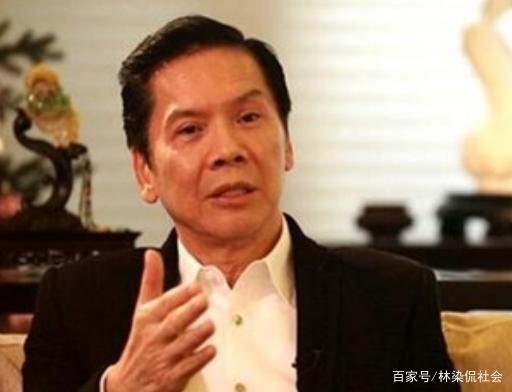 20多年前，向华强在北京夜总会被地头蛇怒扇耳光，那人后来怎样了？