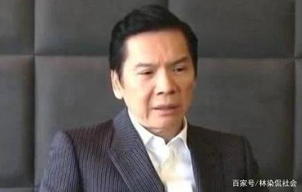 20多年前，向华强在北京夜总会被地头蛇怒扇耳光，那人后来怎样了？