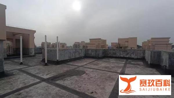 四川达州八岁儿童从阳台上抛掷木板致一名老人死亡，家属拒绝赔偿