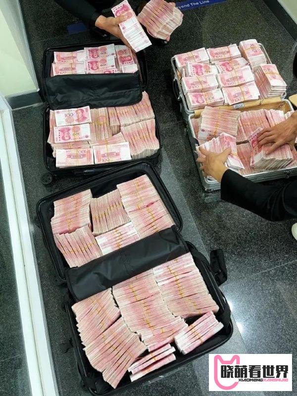 嫌银行服务太差，知名大V一气之下取现500万元！网友吵翻了