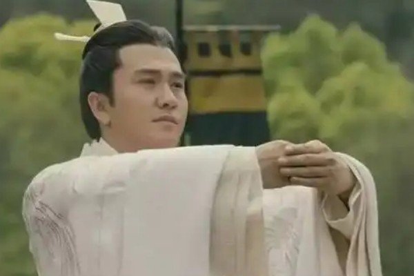白纸扇是什么江湖地位?