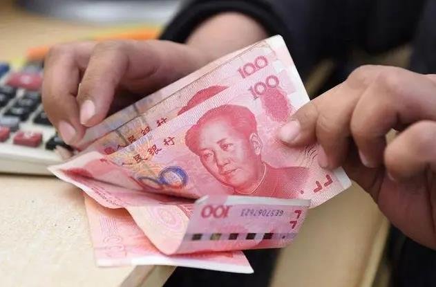 人民币4天贬值近1400点，与哪些因素有关？