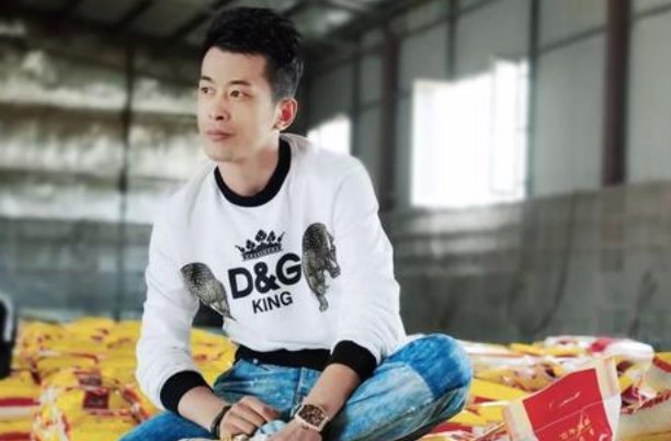 官方为什么封辛巴的号？