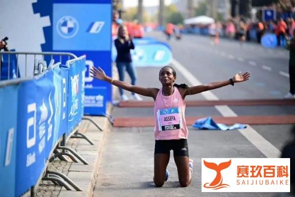 2:01:09！新的马拉松世界纪录诞生！