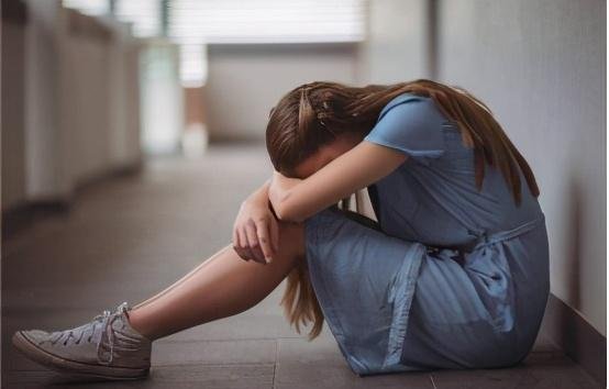 女大学生被害案回顾：少女遭恶魔劫杀，恶魔母亲竟还帮其埋尸，结果怎样？