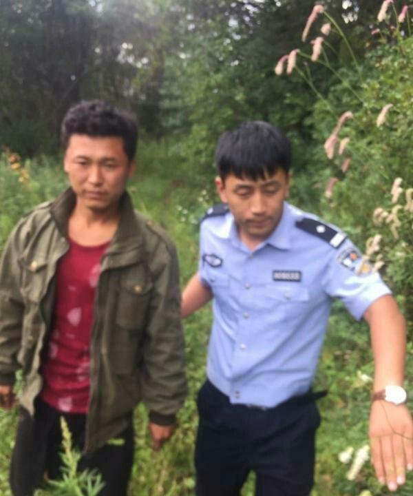 震惊!农民坐气球被大风吹走了!