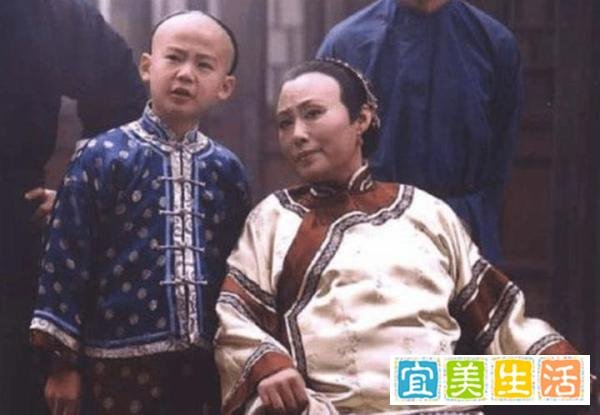 重大教授：带70个研究生却教不好初中女儿，三胎能拯救教育焦虑？