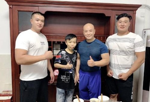 还记得“外星人”陈山吗？封杀3年变化巨大，如今生活过得怎样了？
