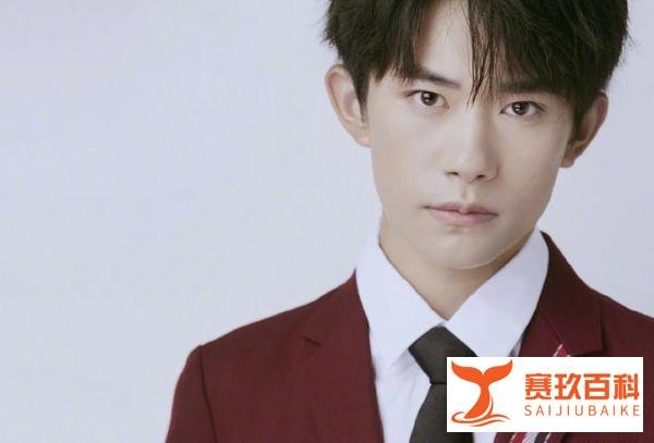 《少年的你》票房猛破13亿,细节不足引争议,现象级成功是为何?