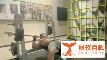 悲剧！武汉一男子健身时意外身亡，这些危险动作要警惕